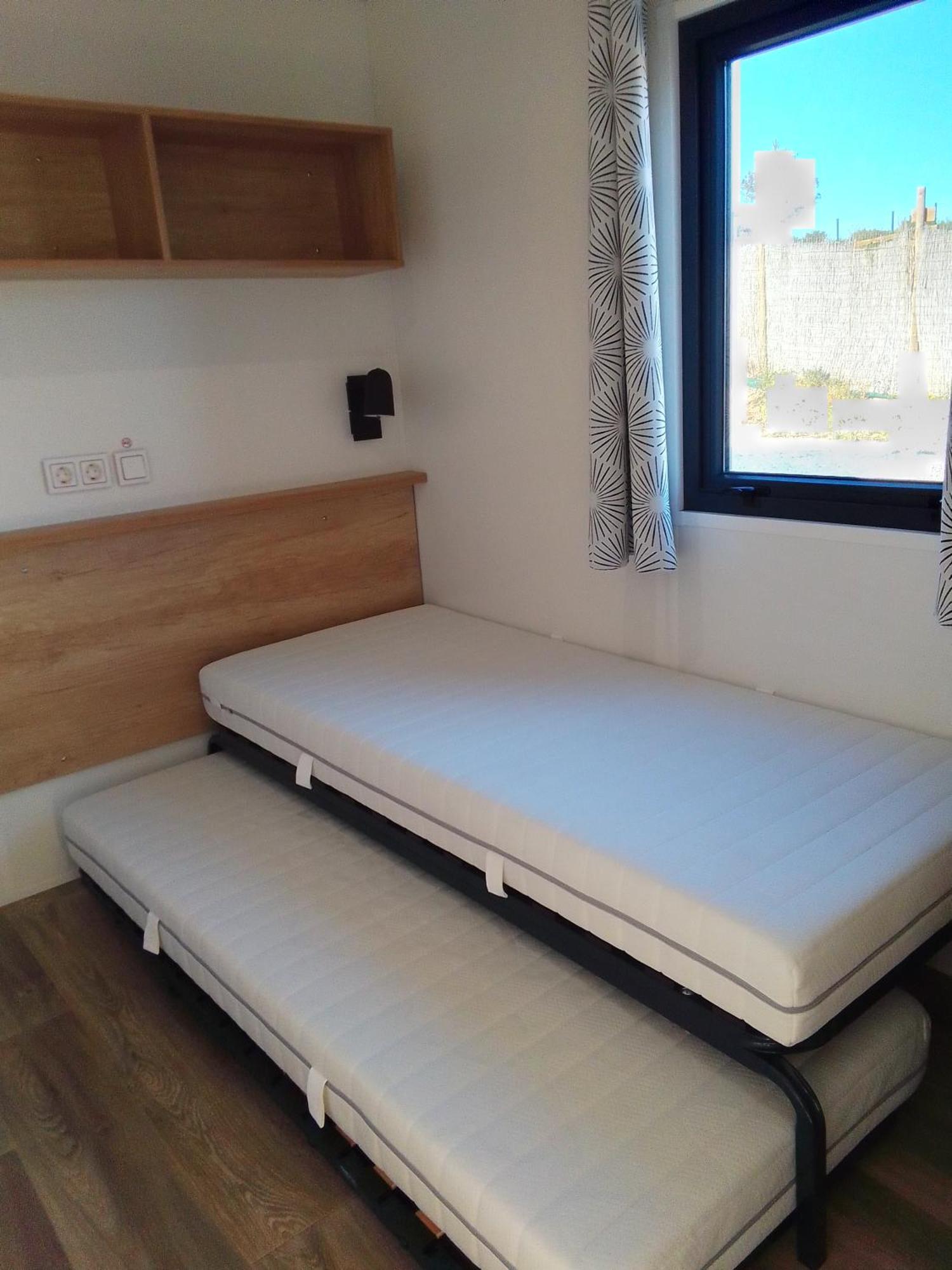 Camping Les Lodges Du Lagon 卡勒维松 外观 照片